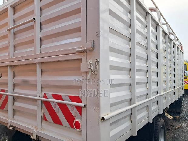 Mitsibishi Fh - thumbnail 5