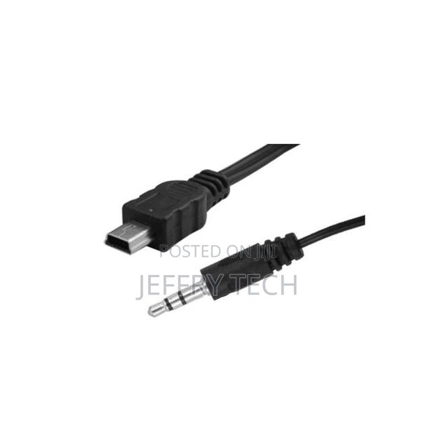 Short Mini-Usb to 3.5mm Auxiliary Audio Jack Adapter Cable