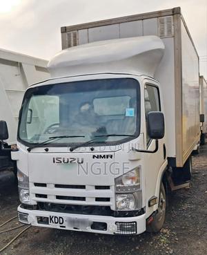 Isuzu NMR Truck - thumbnail 2