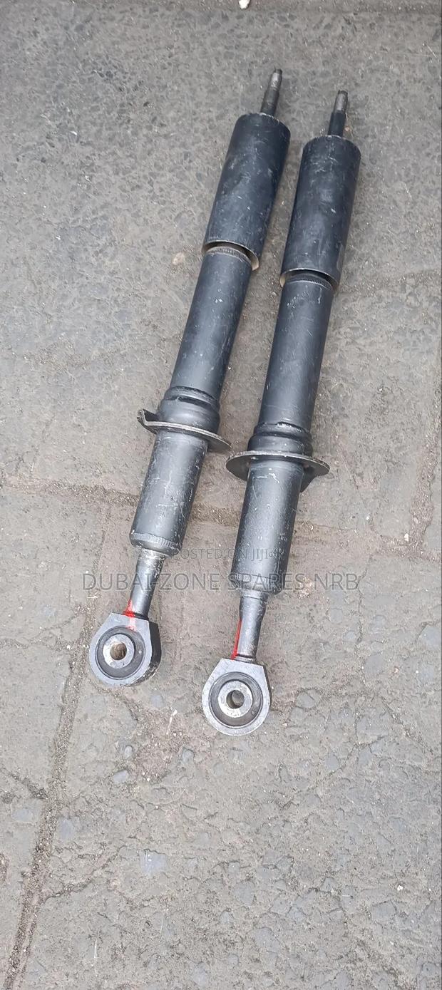 Front Shocks V8 200-series.