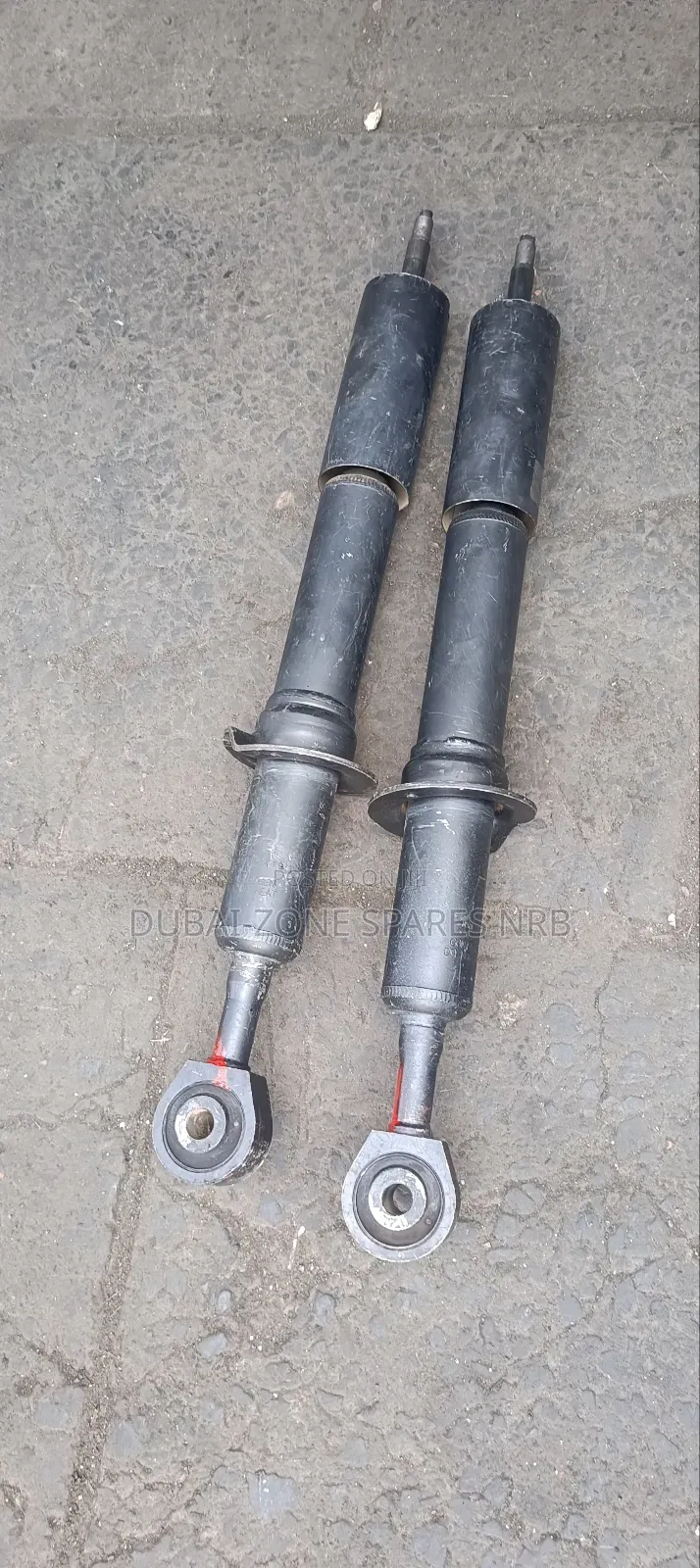 Front Shocks V8 200-series.