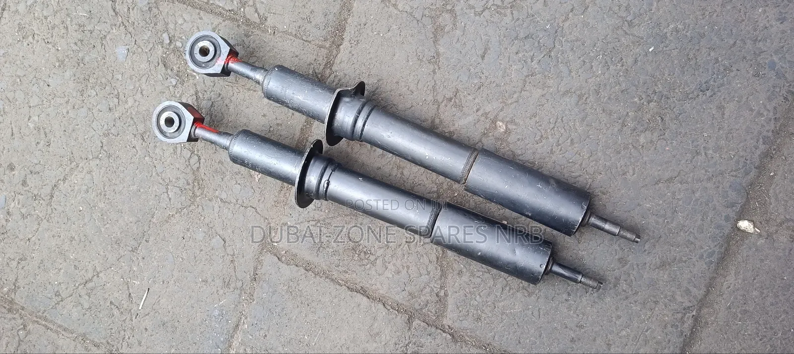 Front Shocks V8 200-series.