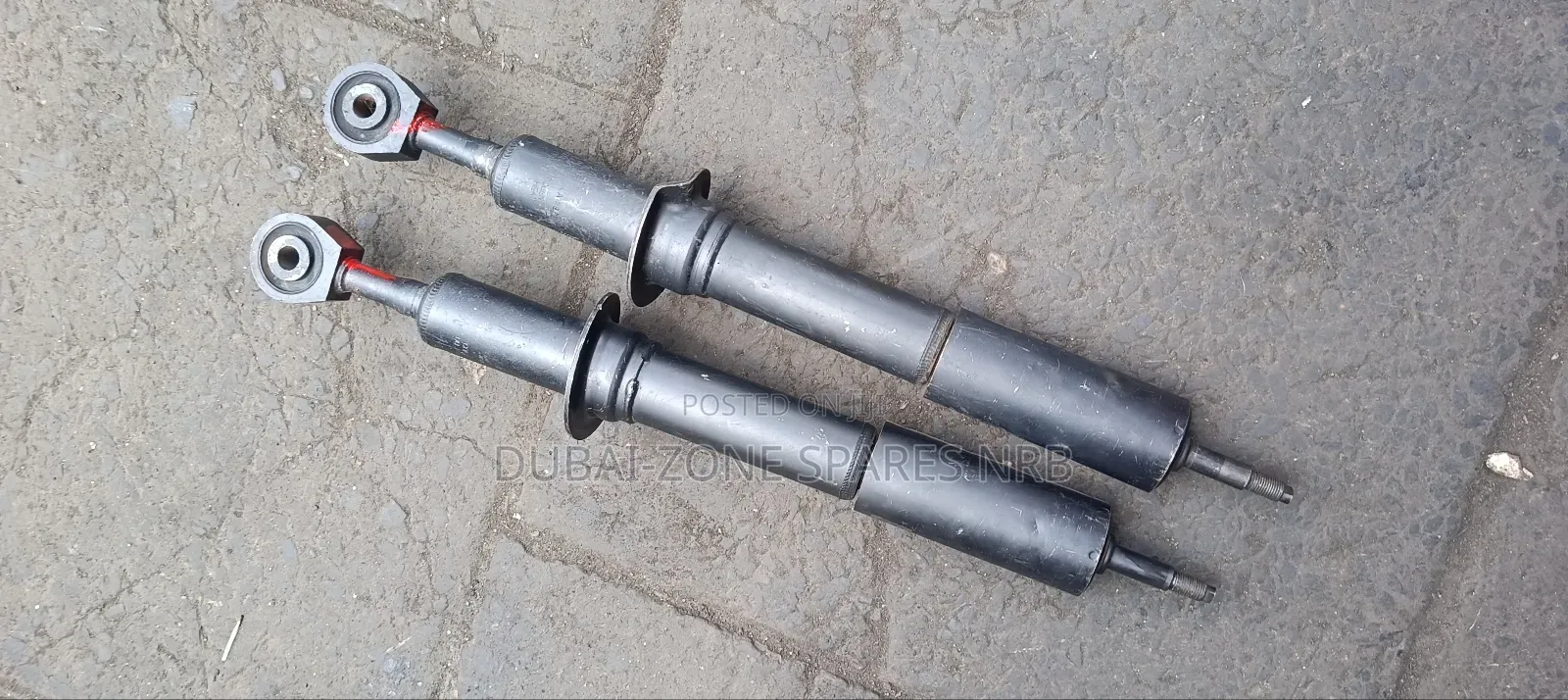 Front Shocks V8 200-series.