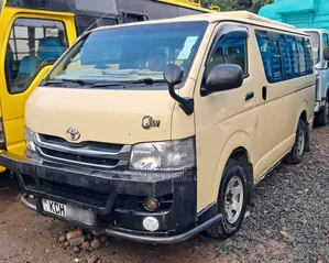 Toyota HiAce 2008 Beige