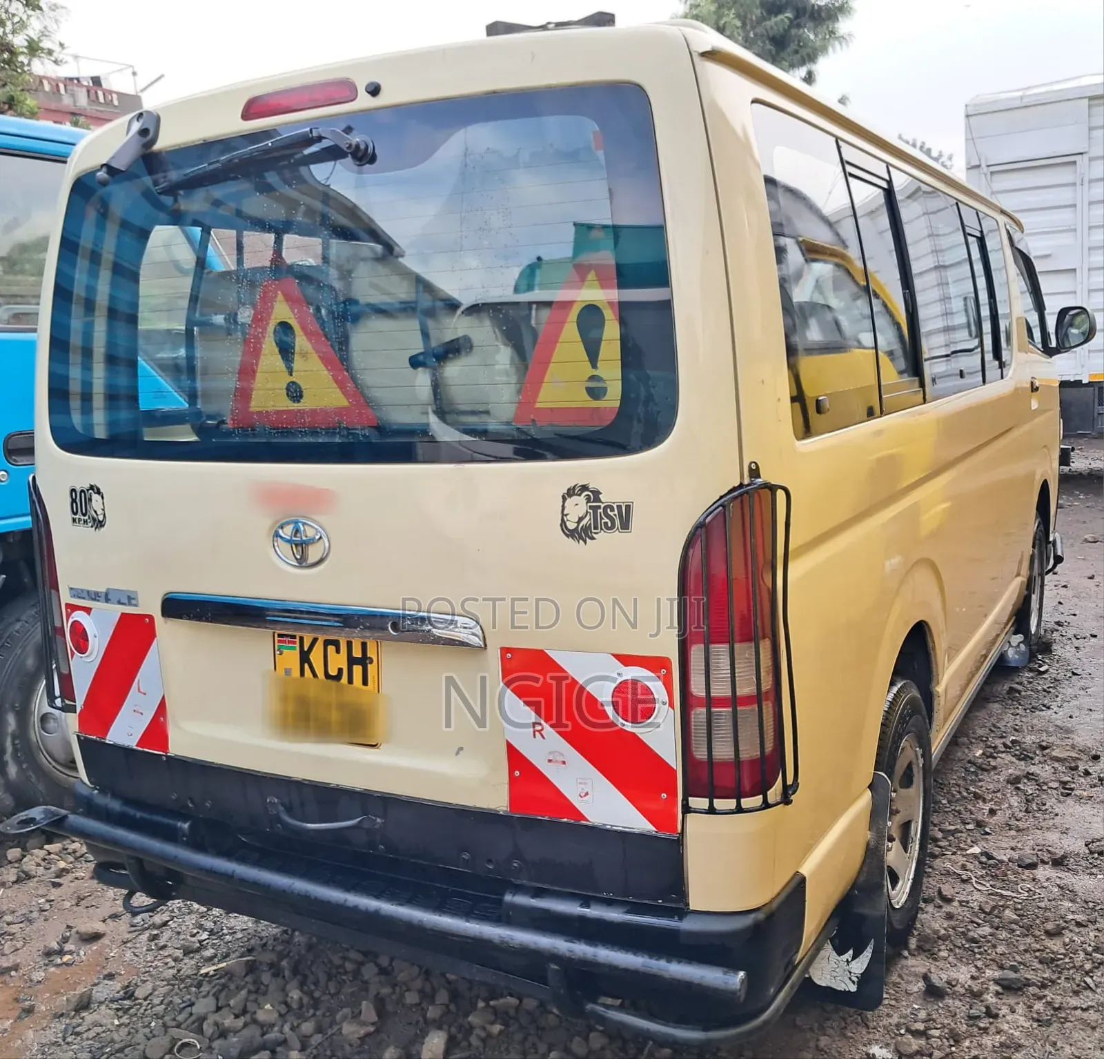 Toyota HiAce 2008 Beige