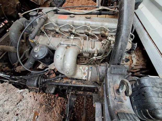 Mitsubishi Fh Truck - thumbnail 5