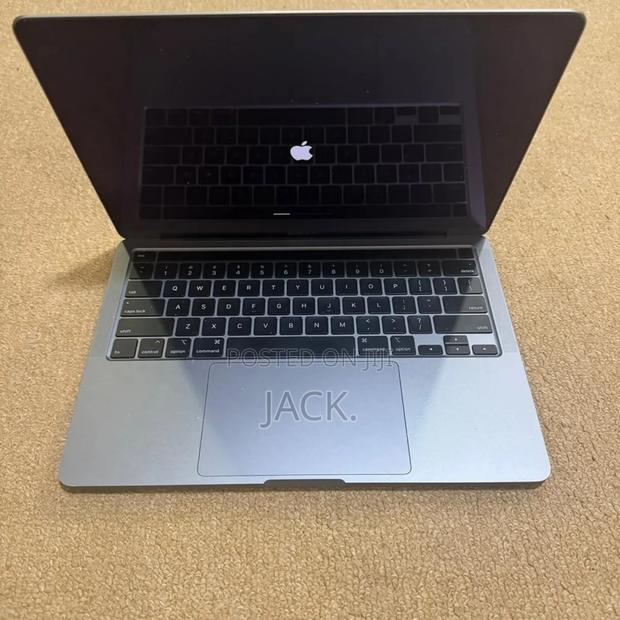 Laptop Apple MacBook 2020 16GB Intel Core i7 SSD 512GB - thumbnail 2