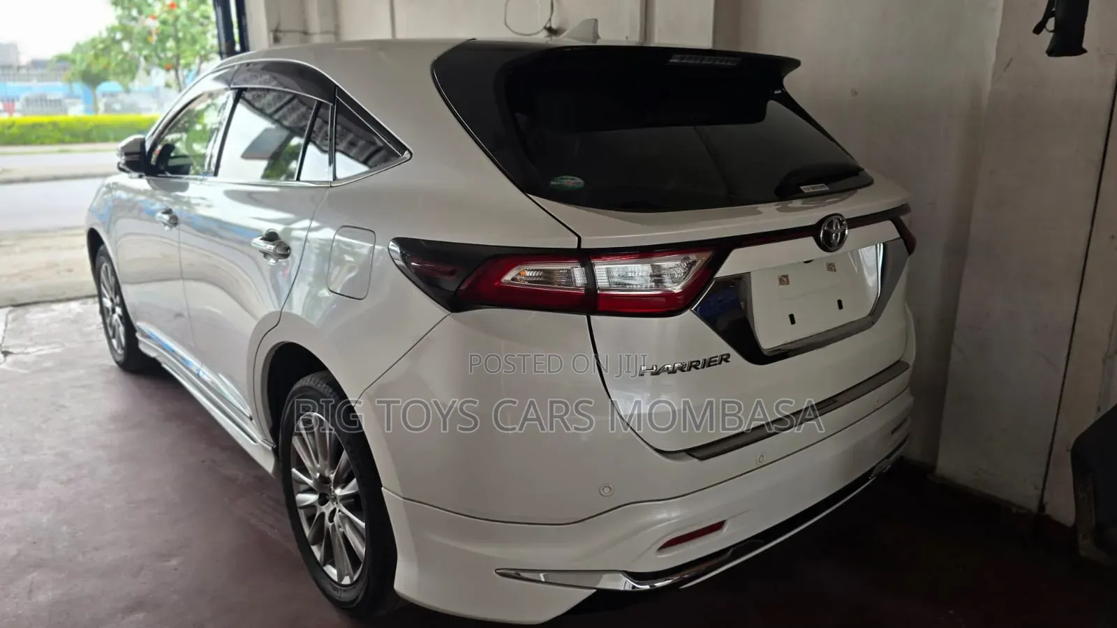 Toyota Harrier 2018 White