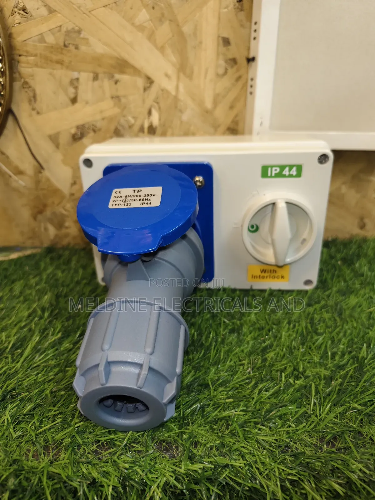 Interlock Isolator Switch 3pin 32a