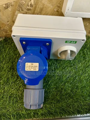 Interlock Isolator Switch 3pin 32a