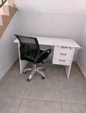 Adjustable Mesh Chair With Desk