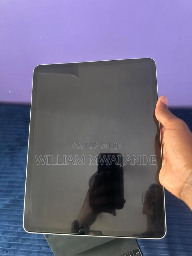 Apple iPad Pro 12.9 (2020) 128 GB Silver - thumbnail 5