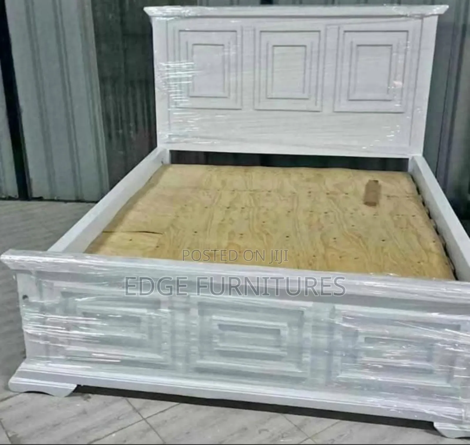 White 5by6 Bed for Sale