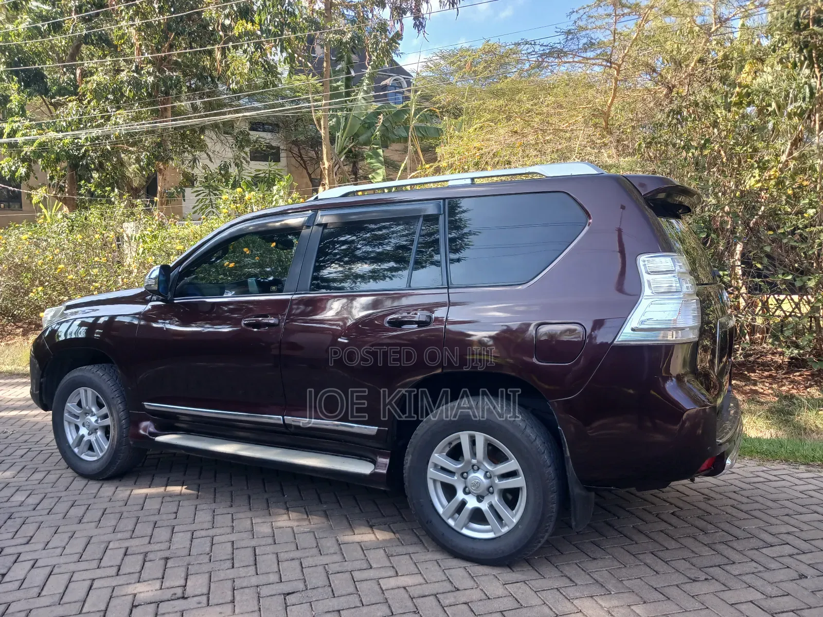Toyota Land Cruiser Prado 2011 Maroon
