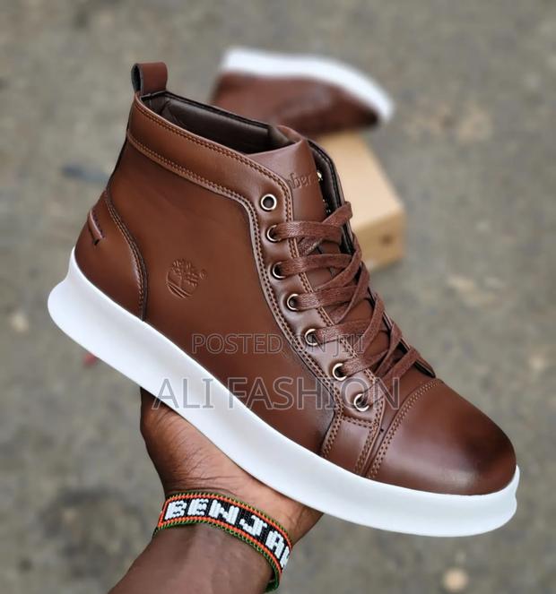 Ttimberland Boots - thumbnail 2