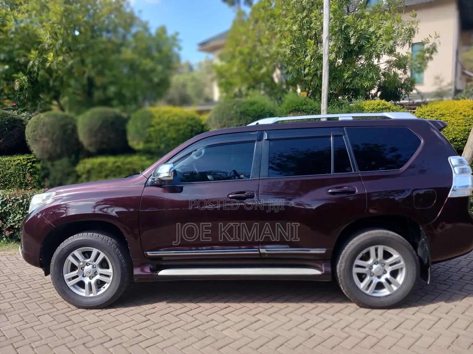 Toyota Land Cruiser Prado 2011 Maroon