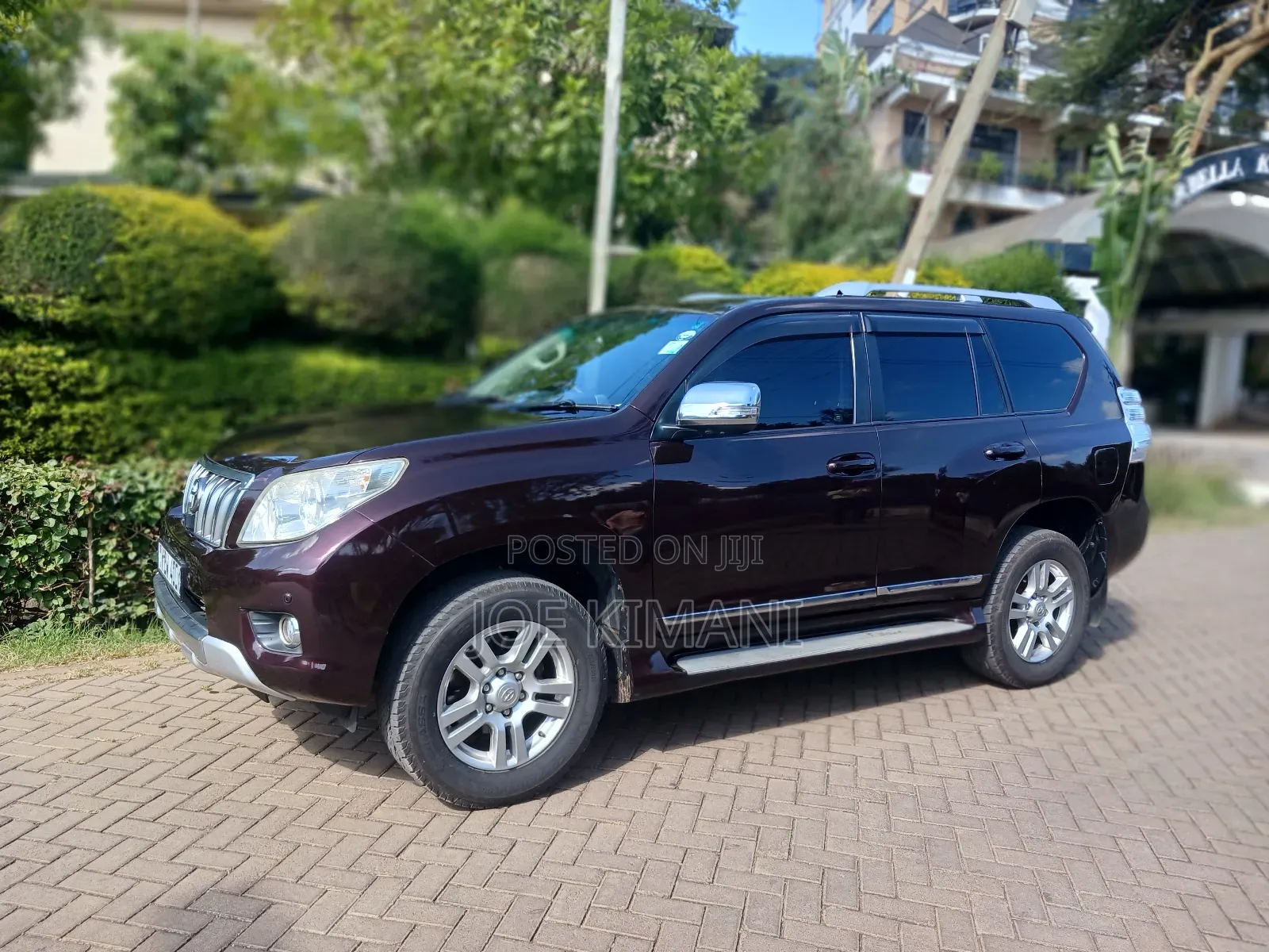 Toyota Land Cruiser Prado 2011 Maroon