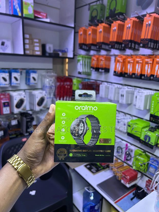 Oraimo Watch 5r Pro Osw-830 Smartwatch 1.43” Amoled Bluetooth Calling - thumbnail 2