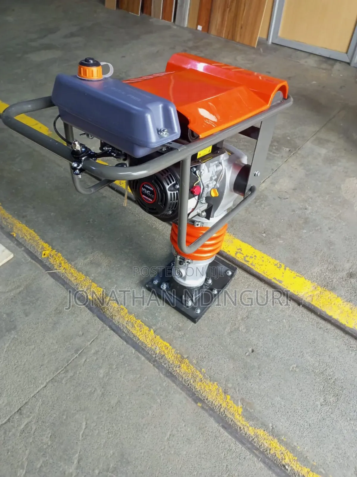 Kangaroo Rammer Compactor