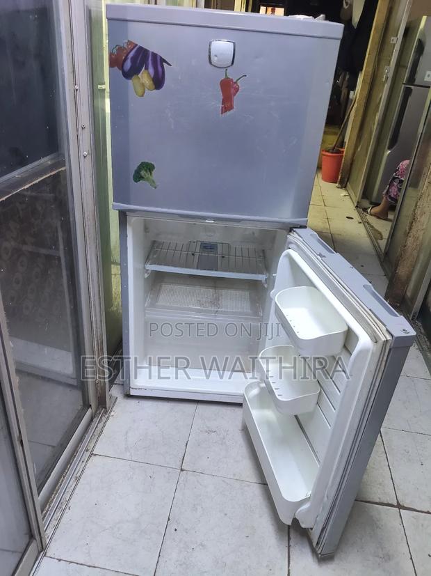 180litres Lg Min Double Doors Fridge - thumbnail 4