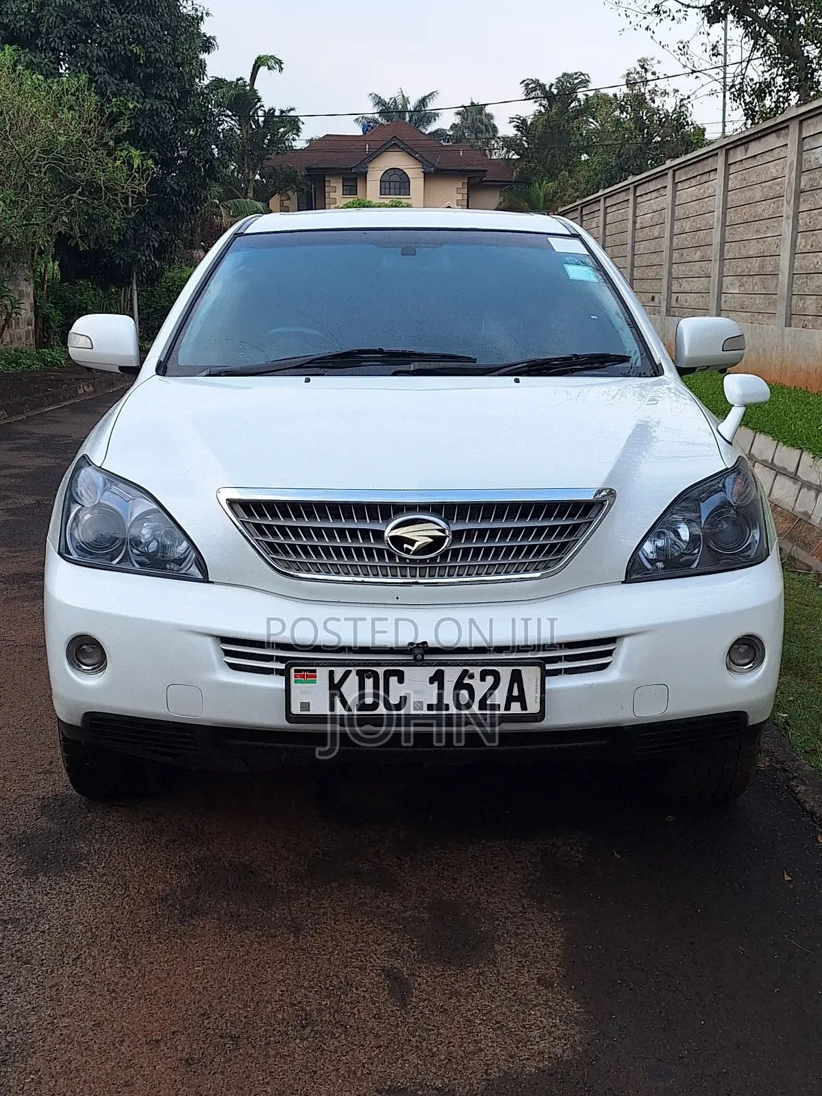 Toyota Harrier 3.3 Hybrid 4WD 2011 White