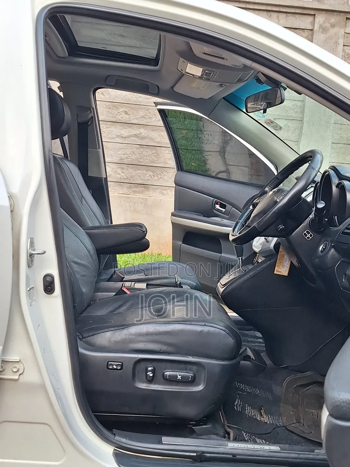 Toyota Harrier 3.3 Hybrid 4WD 2011 White