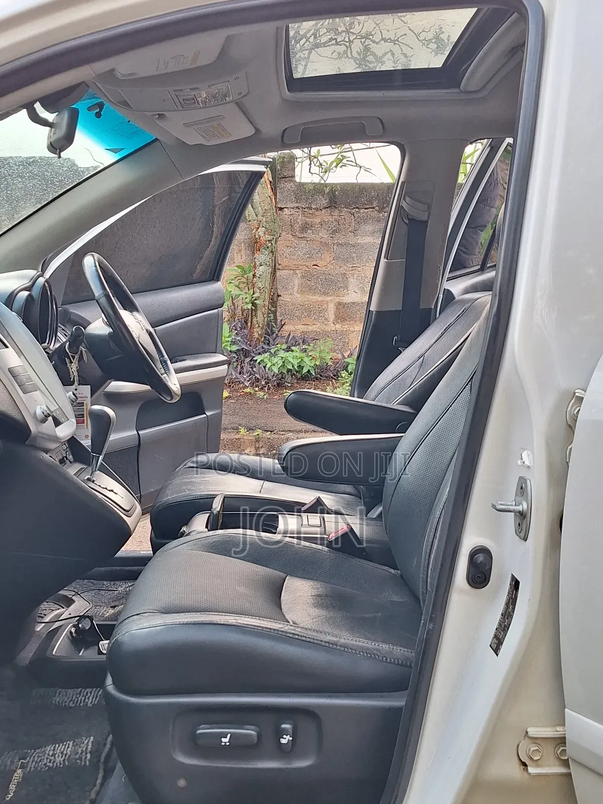 Toyota Harrier 3.3 Hybrid 4WD 2011 White