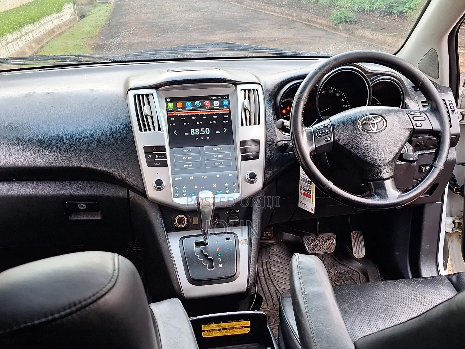 Toyota Harrier 3.3 Hybrid 4WD 2011 White