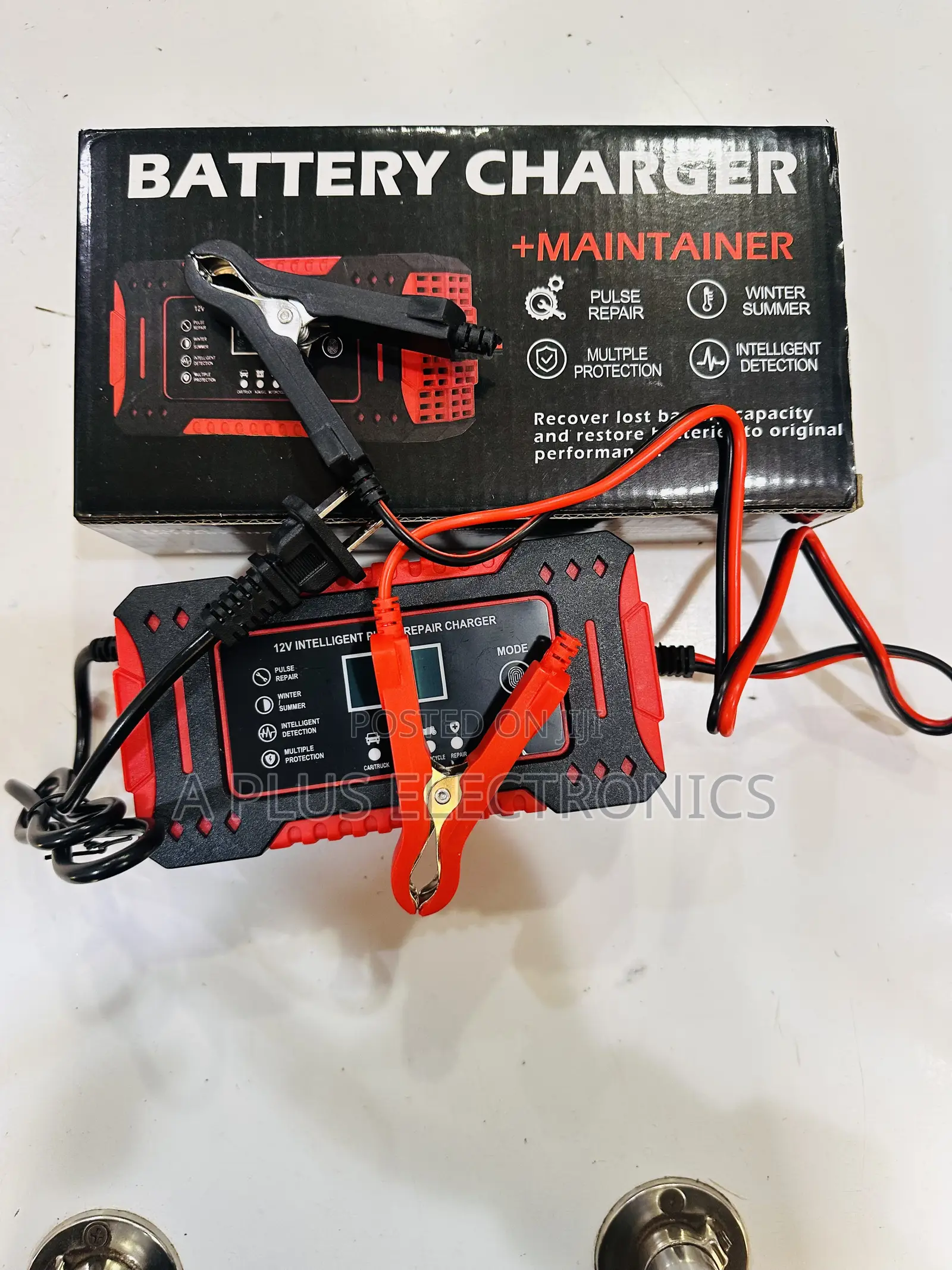 Battery Charger and Pulse Repairer 12v6a-Digital Display Smart Charger