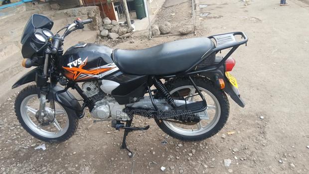 TVS HLX Plus ES 2024 Black - main view