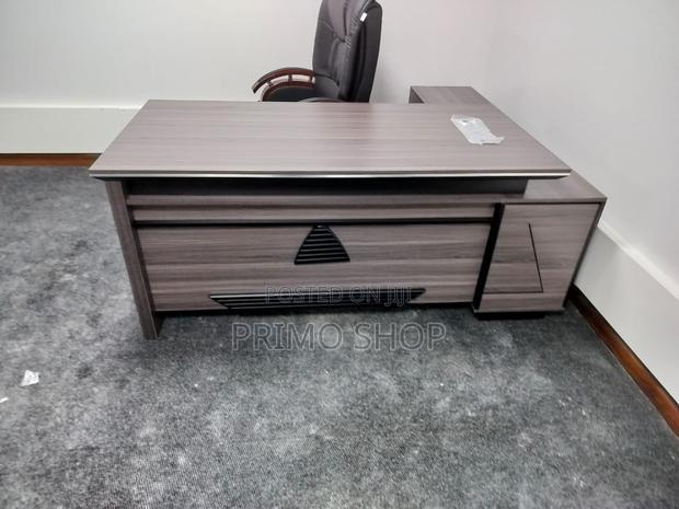 Office Desk : 1.8m Executive Office Desk With Spacious Work Surface - thumbnail 3