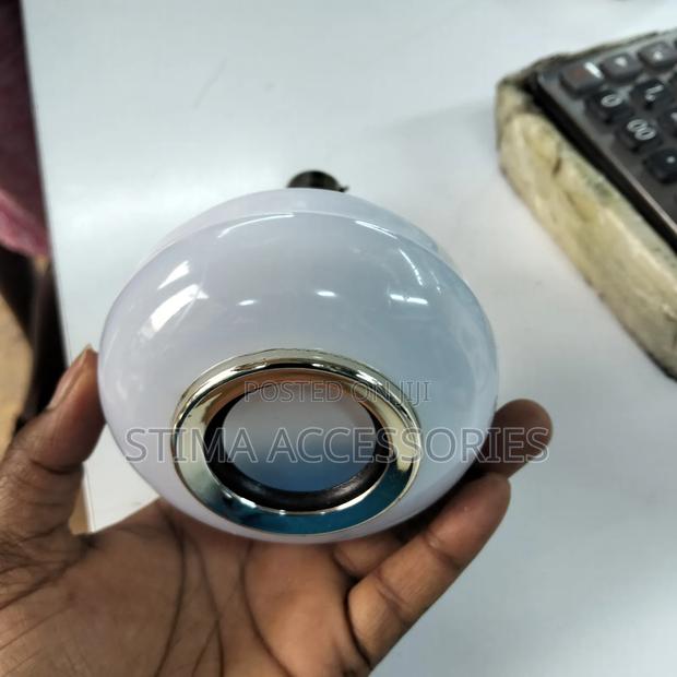 Usb Bluetooth Bulb - main view