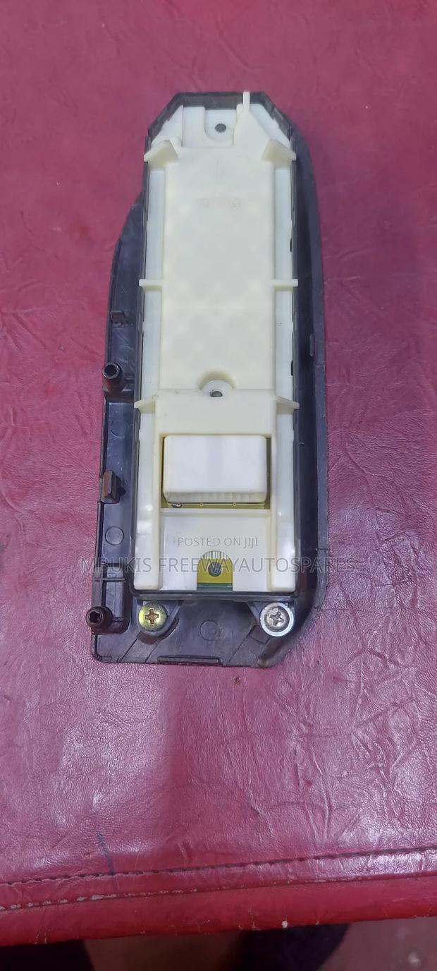 Door Main Switch Prado J150 - thumbnail 2