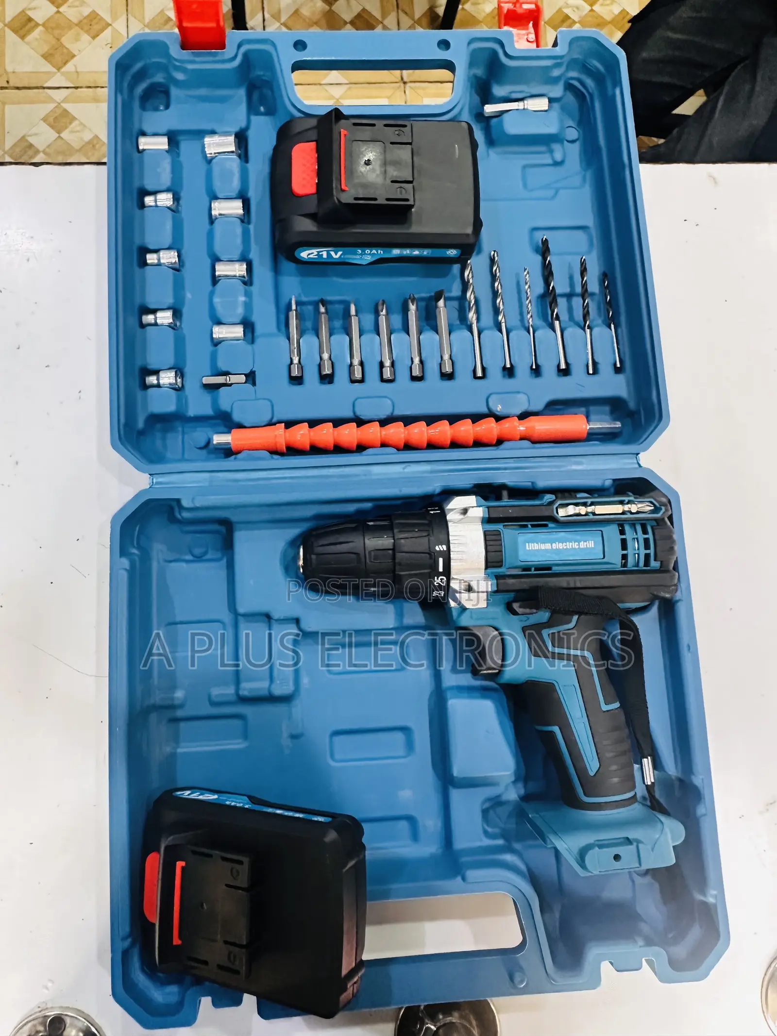 26pc Hand Drill Screw Set (With 2 Rechargeable Batteries) – Cordless