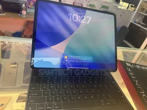 Apple iPad Pro 13 (2025) 256 GB Gray