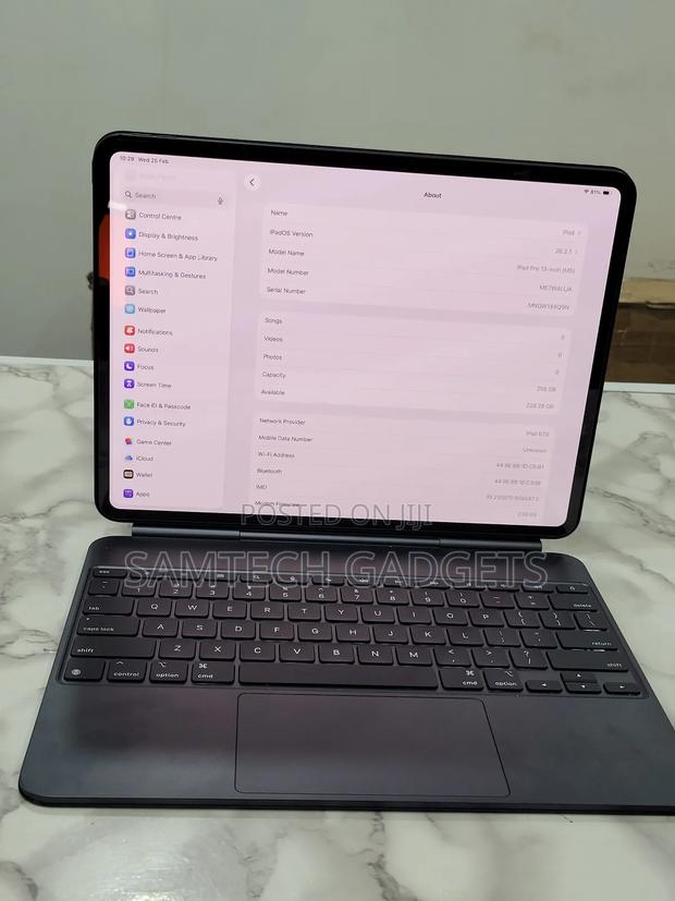 Apple iPad Pro 13 (2025) 256 GB Gray - thumbnail 5