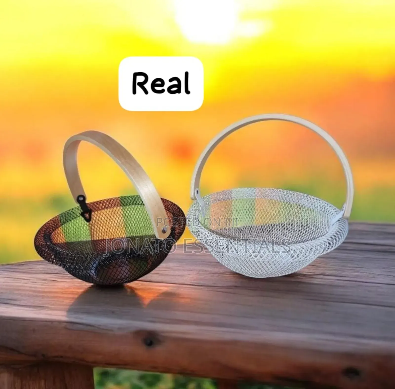 Modern Mesh Fruit Basket With Wooden Handle - 29cm Round Organiser