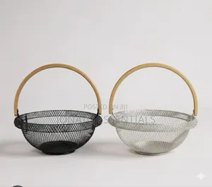 Modern Mesh Fruit Basket With Wooden Handle - 29cm Round Organiser