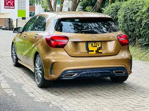 Mercedes-Benz A-Class 2017 Gold