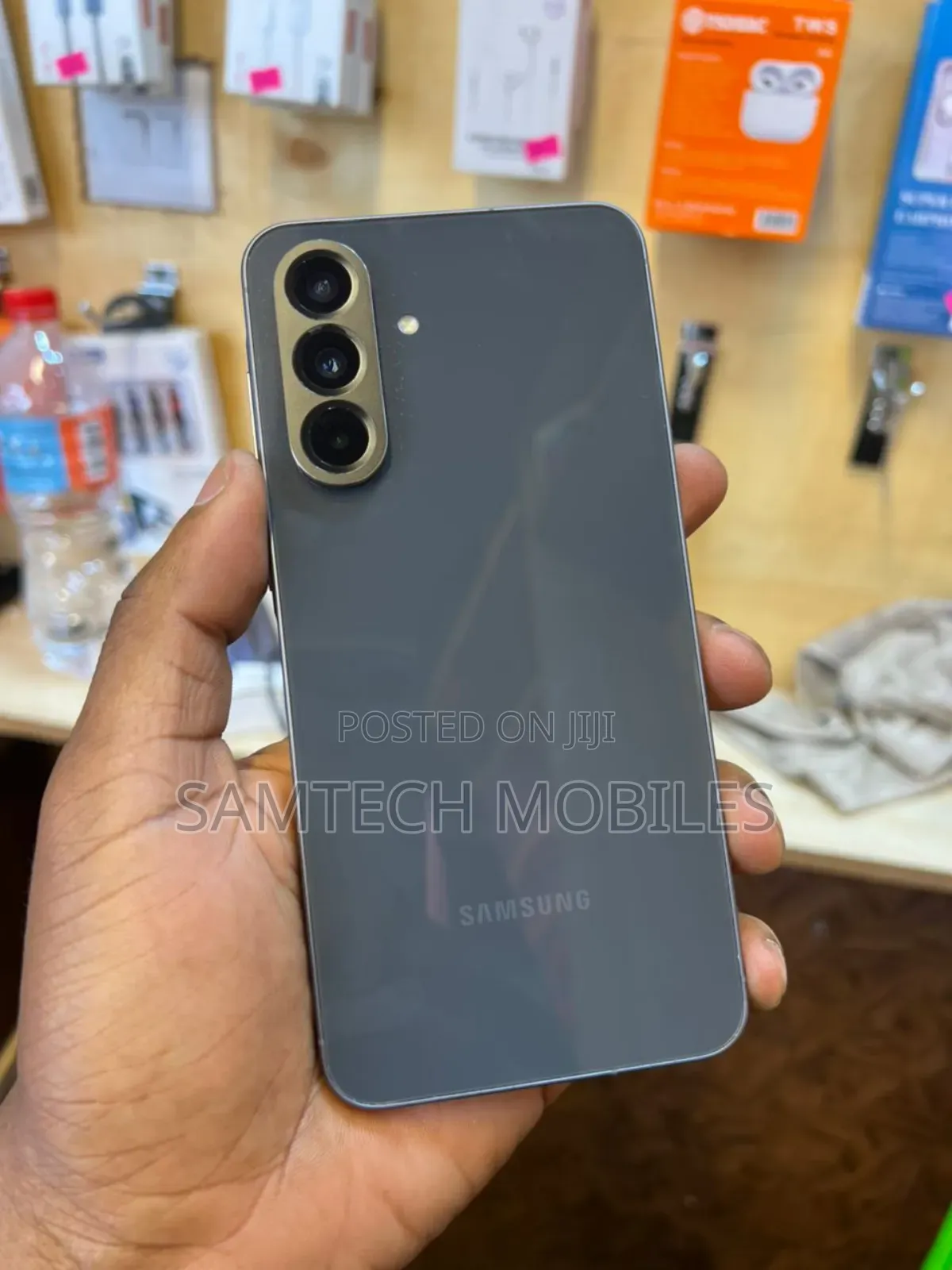Samsung Galaxy A56 256 GB Gray