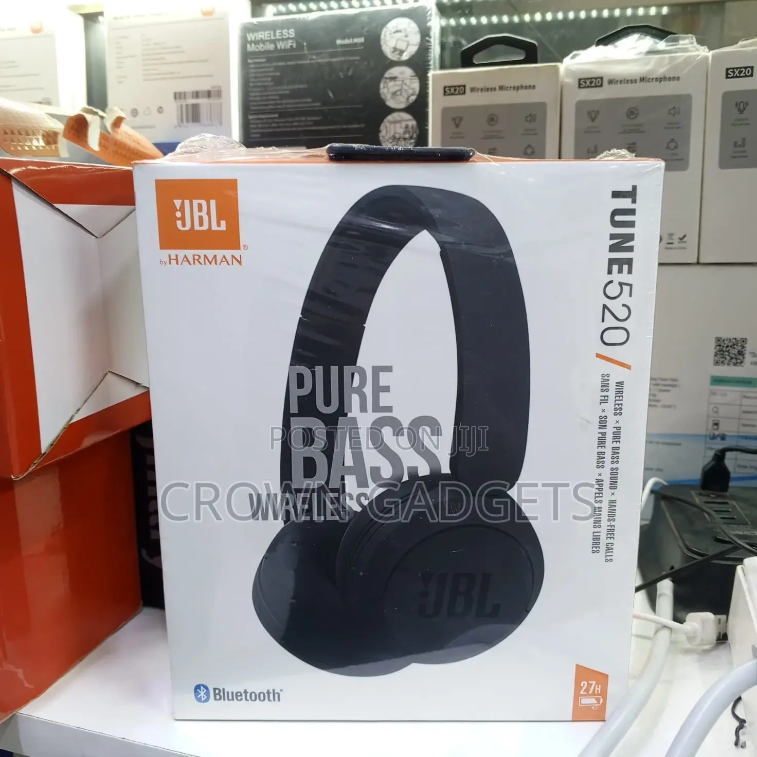 JBL Tune 520bt Wireless on-Ear Headphones 27h Playtime