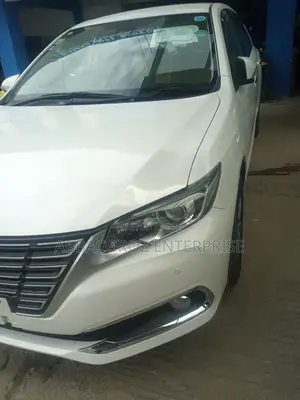 Toyota Premio 2.0 FWD 2016 White