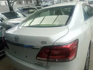 Toyota Premio 2.0 FWD 2016 White
