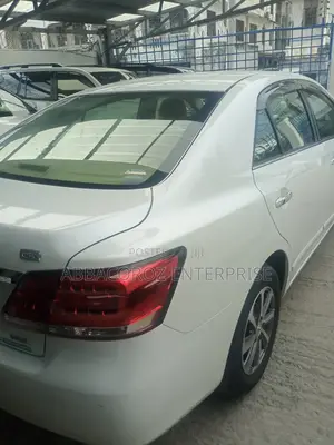 Toyota Premio 2.0 FWD 2016 White