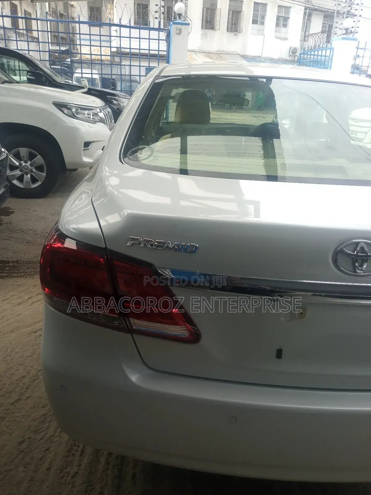 Toyota Premio 2.0 FWD 2016 White