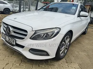 Mercedes-Benz C200 2015 White
