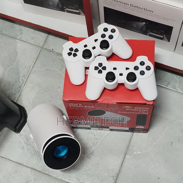 Triple Lens Solar Powered 4g Wifi Enabled CCTV Camera - thumbnail 2