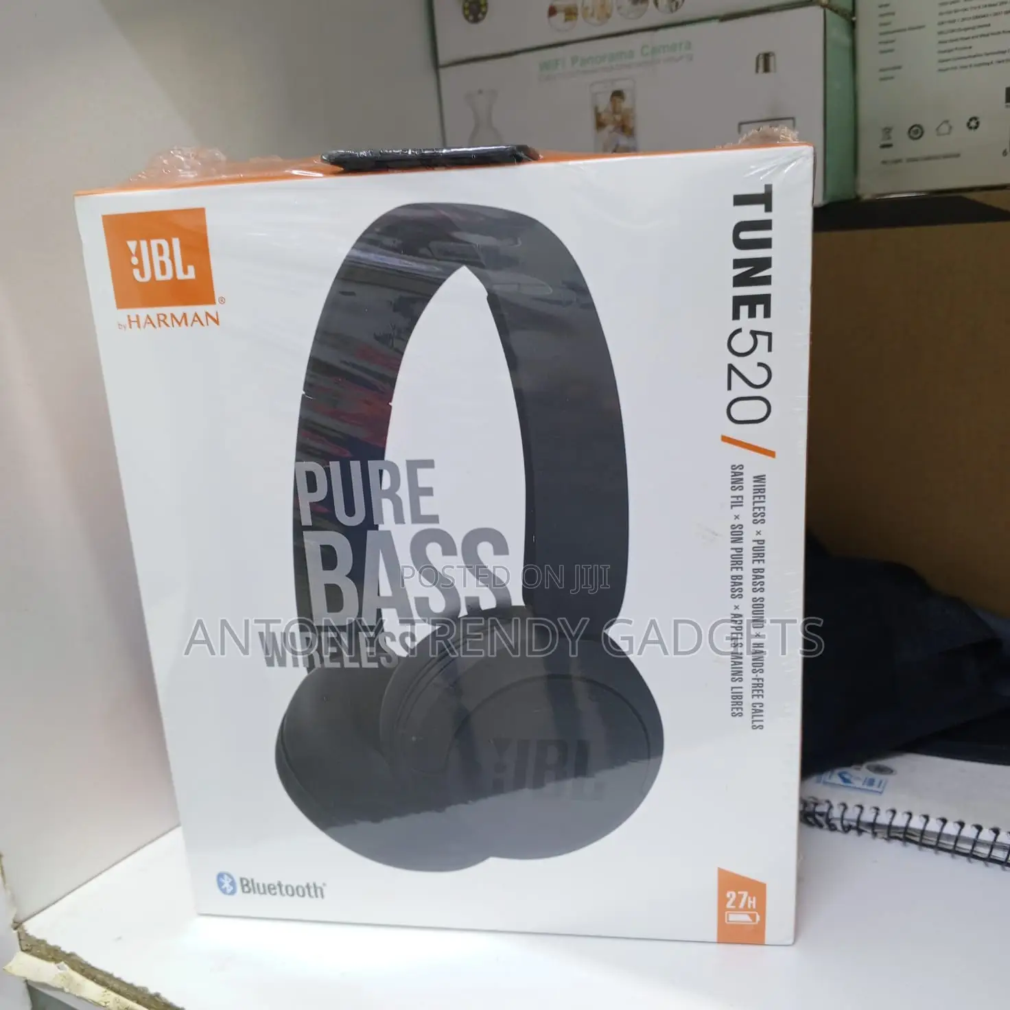 Jbl Tune 520 Wireless Headphones With Pure Bass