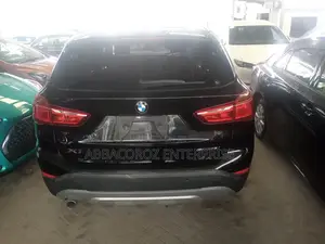 BMW X1 xDrive28i AWD 2017 Black
