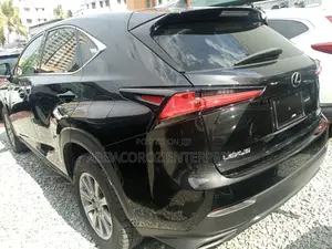 Lexus NX 300h Base 4x4 (2.5L 4cyl 2A) 2018 Black